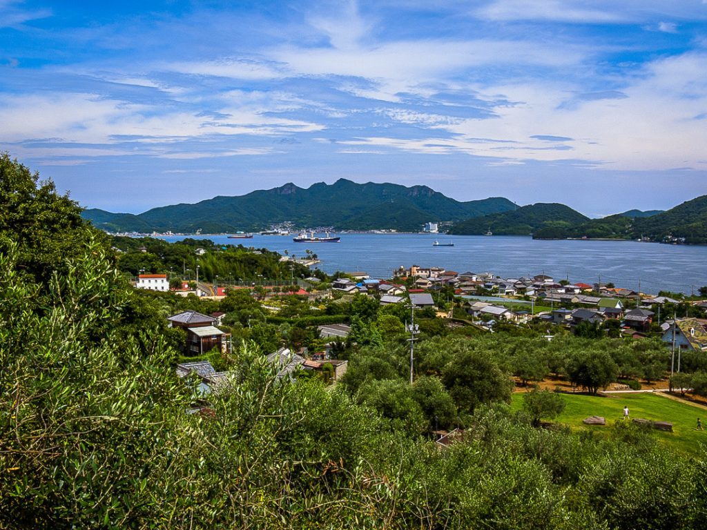 Mon secret pour progresser en japonais ce n'est pas une formule magique mais un ensemble d'ingrédients comme le ciel, la mer, le soleil sur cette photo de Shoudoshima 小豆島.